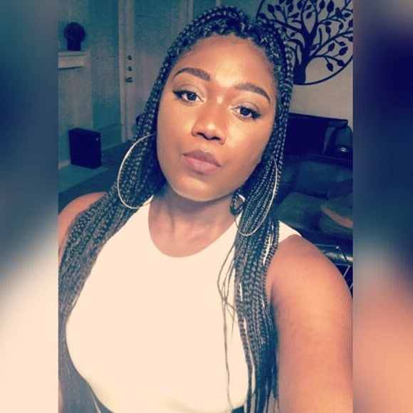 Meet your Posher, Elvire - Picture 1 of 1